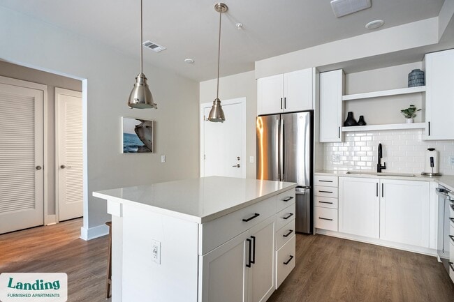 Photo - 300 E Broad St Unidad 350.1411005