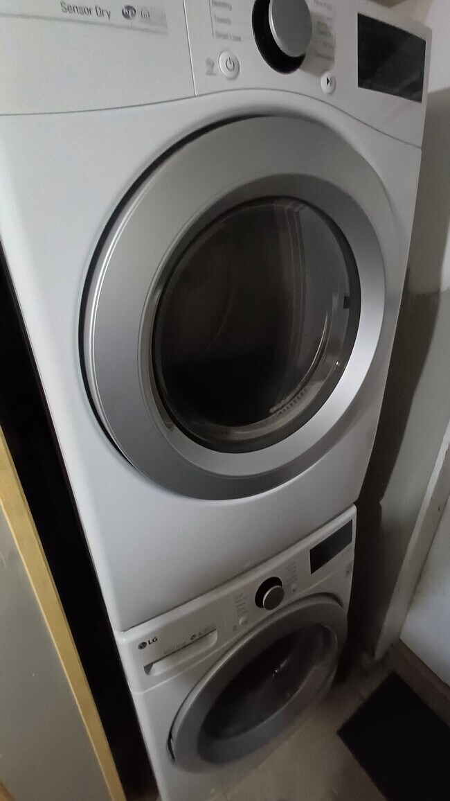 Photo - 4221 Grant St NE