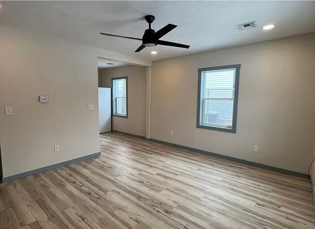 living room - 1214 N 10th St