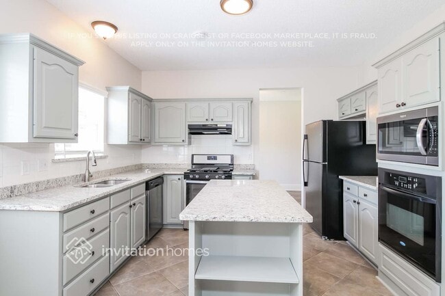 Photo - 3933 Pinetree Dr