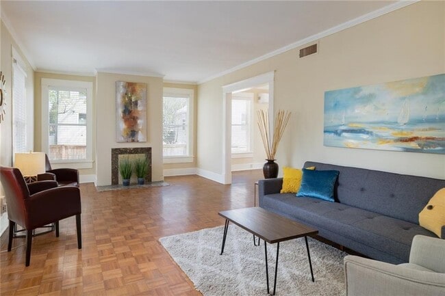 Photo - 803 W 17th St