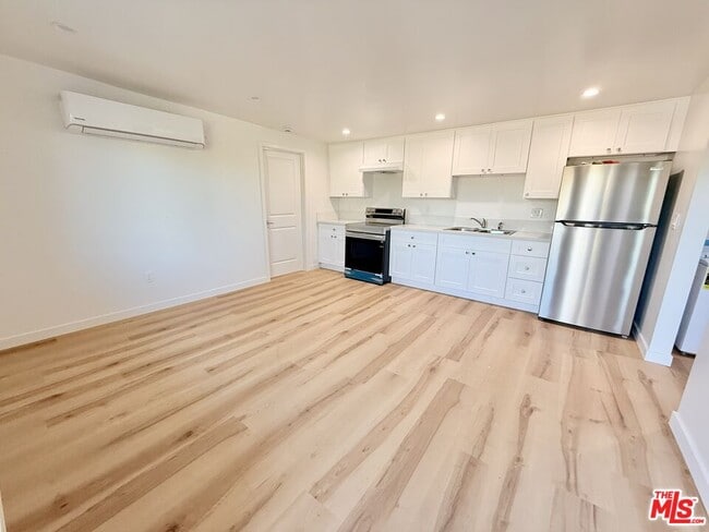 Photo - 2922 8th Ave Unit 1/4