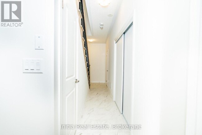 Photo - 84 Paisley Dr