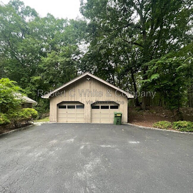 Photo - 15 Treadwell Ct