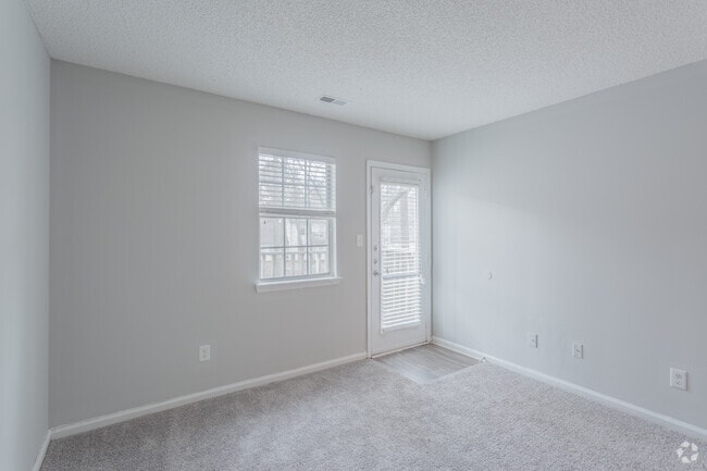 2BR,2BA,-975SF Classic