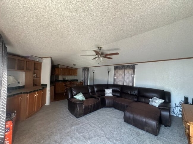 Photo - 5902 Ayers St