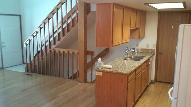 Photo - 1760 S Ammons St