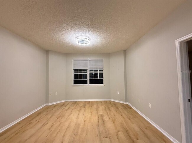 10831 Windsor Walk Dr Unidad 1305