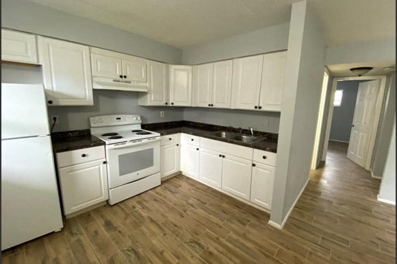 Photo - Hillview Apartments