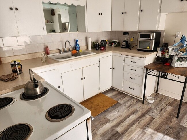 Photo - Charming Upstairs apartment