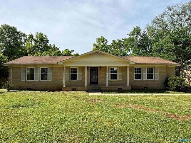 Building Photo - 12027 Chicamauga Trail SE