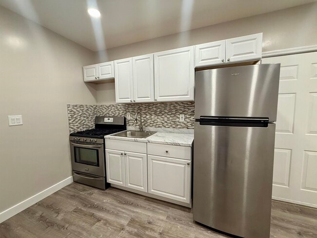 Photo - 330 Jackson St Unit 1R