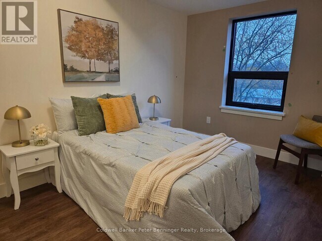 Photo - 604 Queen St S Unité 312