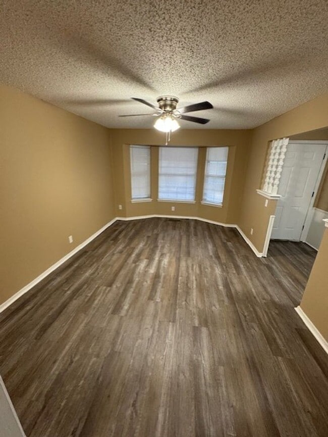 Photo - 3 bedroom 2 bath home