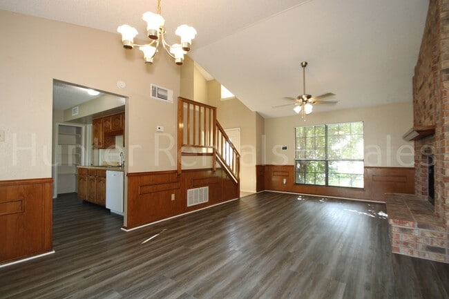 Photo - Perfect Two-Story