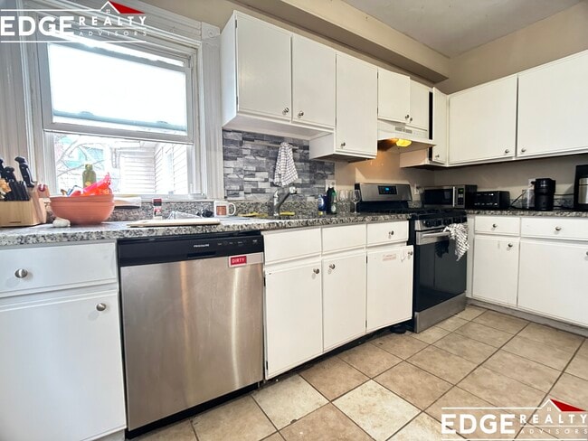 Photo - 43 Pratt St Unit 1