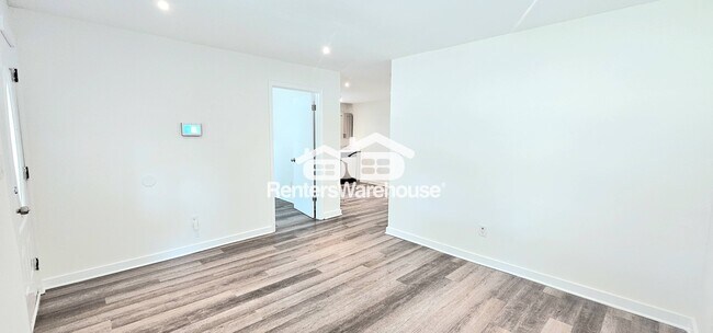 Photo - 2015 Detroit Ave NW