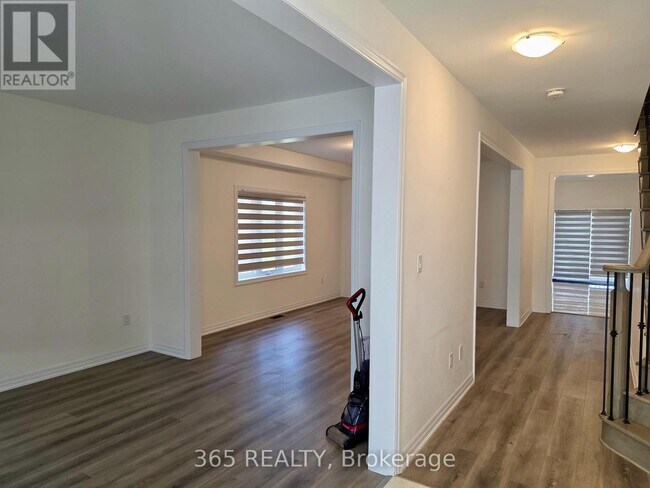 Photo - 223 Warden St