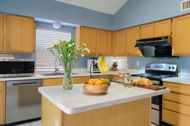 Photo - 1317 N Palmsprings Dr