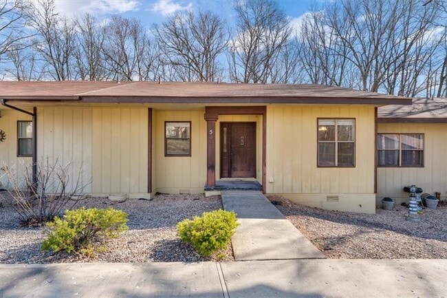 Photo - 5 Yates Ln Townhome