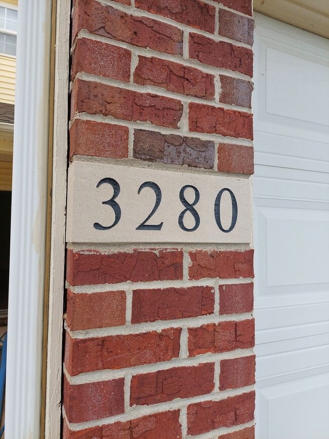 3280 Hopkins Dr