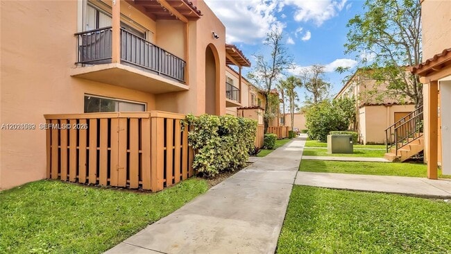 Building Photo - 7231 Miami Lakes Dr Unit C5