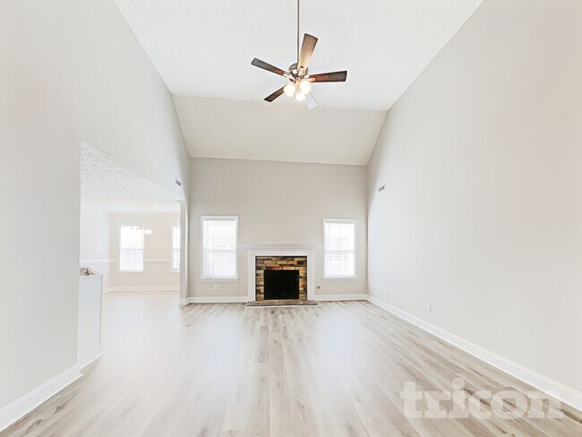 Photo - 110 Brooks Cir