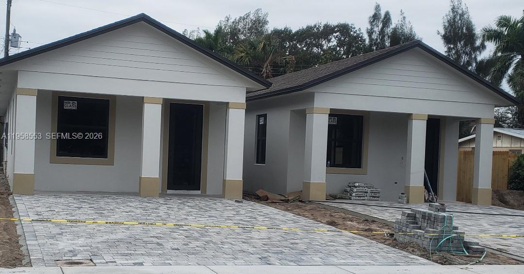 Photo - 2612 Hiawatha Ave