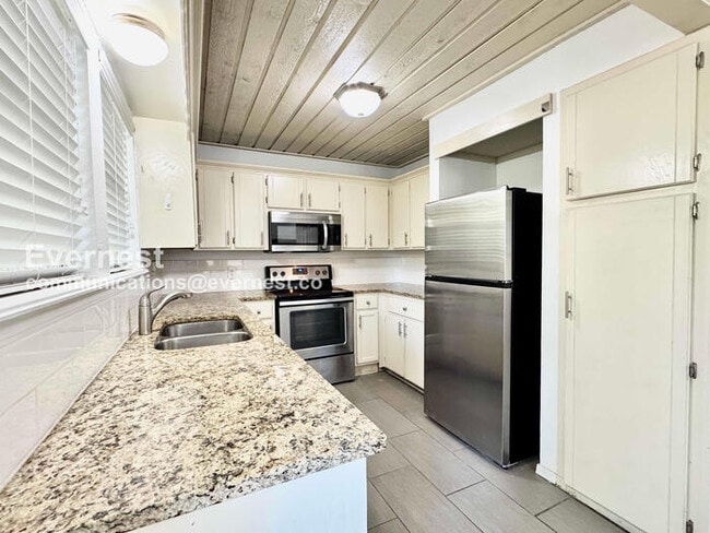 Photo - 5117 S Lions Ave