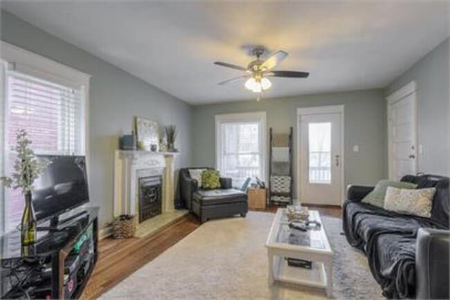 Photo - 2541 Cherry St