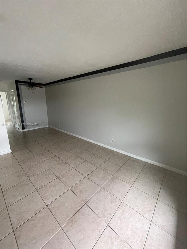 Photo - 5910 NE 18th Ave Unit 15