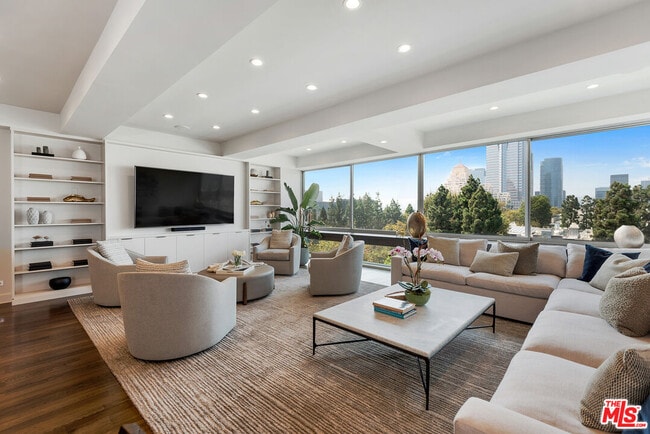 Building Photo - 2220 Ave of the Stars Unit 702 Rental