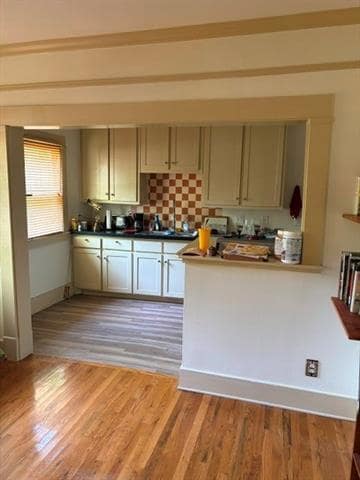 Photo - 1420 W 10th St