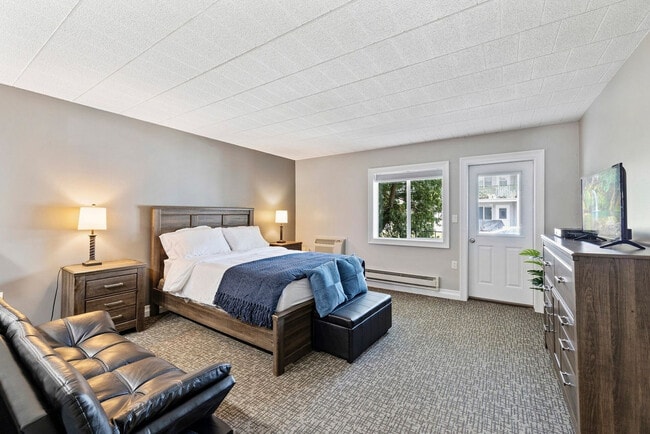 Photo - 30 US-9W Unit ID1466760P