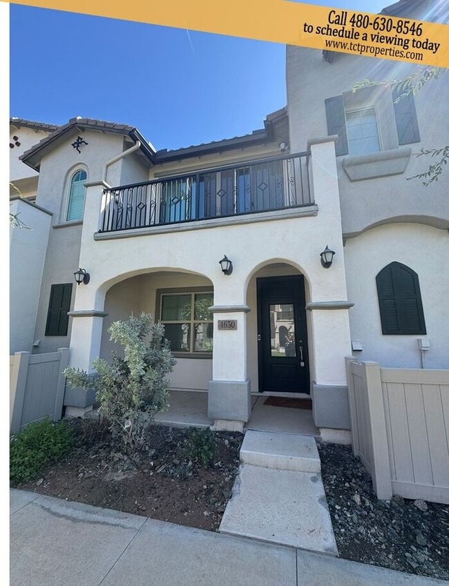 Building Photo - Beautiful 3 Bedroom Townhome in Eastmark Community!
