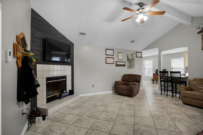 Photo - 318 Pelham Rd