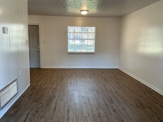 Photo - Murphy 707/709 Boyd Unit 709 Boyd Ct.