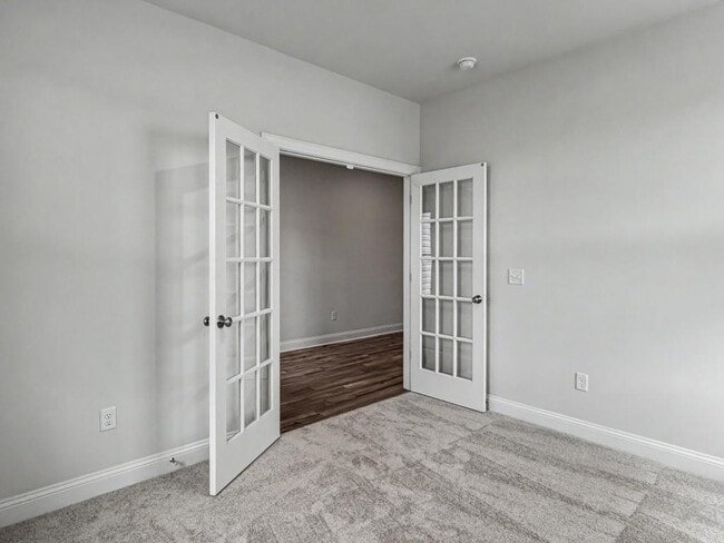 Photo - 7461 Linda Vis Ln