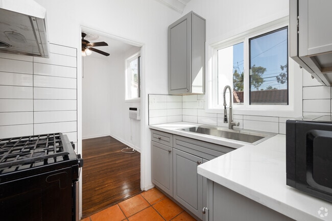 2BR, 1.5BA - 675SF - Kitchen - 8214 Norton Ave