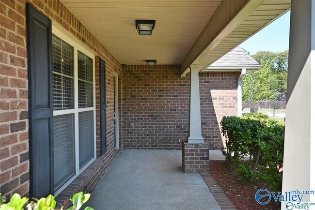 Photo - 106 Forest Glade Dr