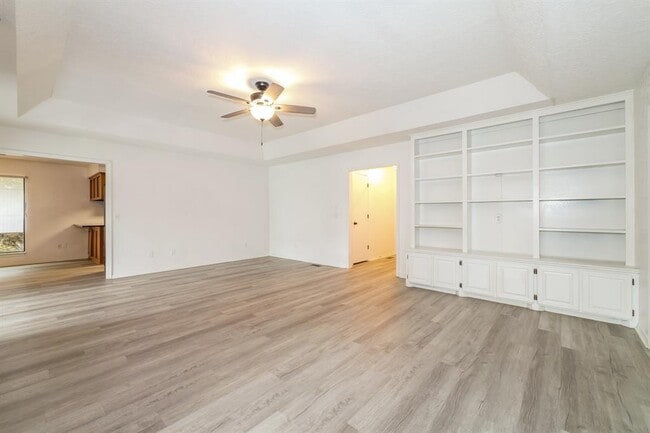 Photo - 305 Grand Fork Rd