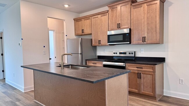 Photo - 1905 Driftwood Cir