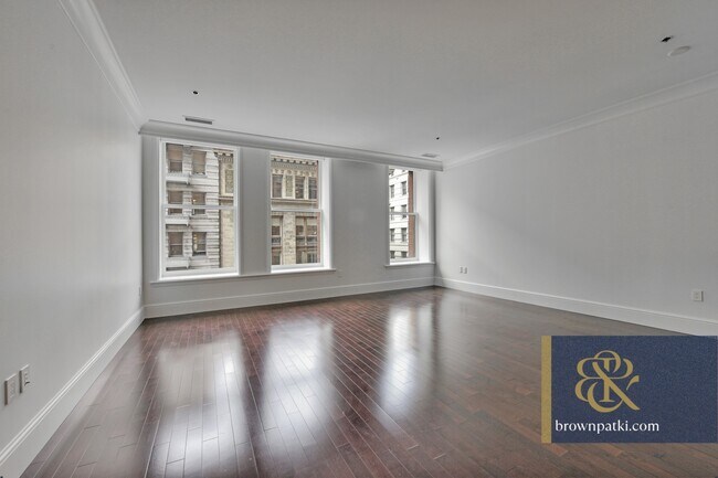 Photo - 690 Market St Unidad 502