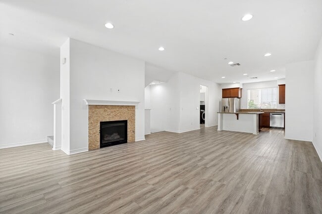 Photo - Spacious 4 Bedroom TownHome in Garden Grove!