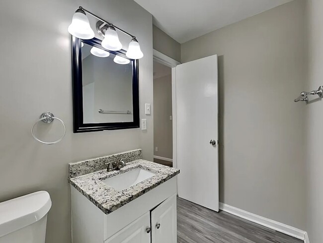 Photo - 2932 Heather Dr