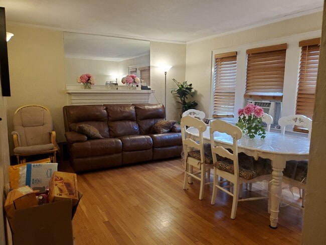 Photo - 29 Wiltshire Rd Unit 1