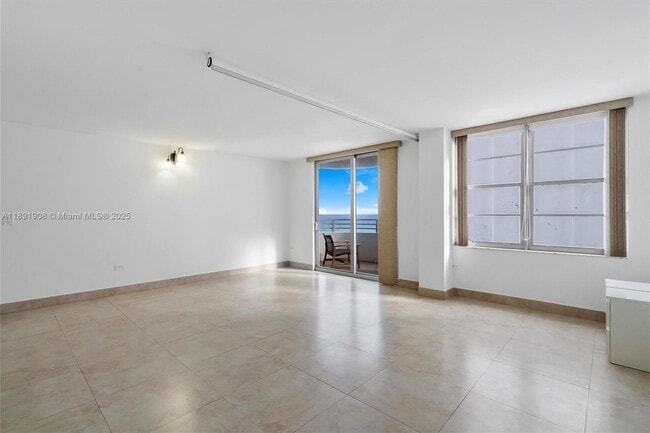 Photo - 5555 Collins Ave Unit 10P