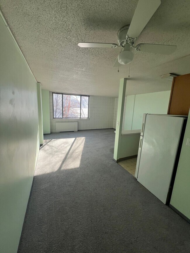 Photo - Fantastic Studio in The Metropolitan Condos