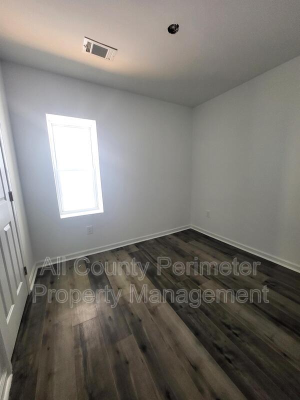 Photo - 1154 Windsor St SW Unit A