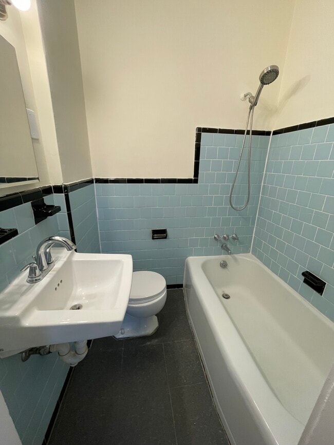 Photo - 181 Winthrop Rd Unidad 3